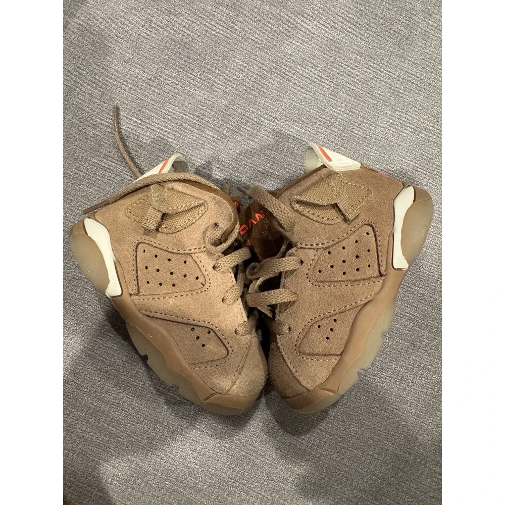TODDLERS AIR JORDAN RETRO 6 'TRAVIS SCOTT BRITISH KHAKI' (TD) size 5C DH0692-200